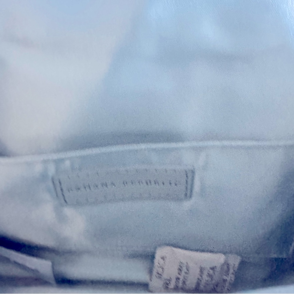 Gorgeous baby Blue leather clutch! Mint condition!!! - Picture 4 of 6